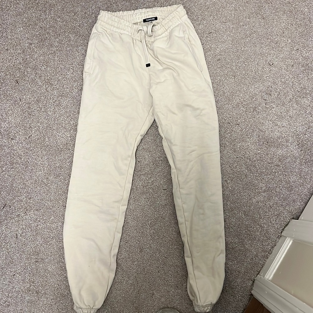 Talentless joggers- bone color
